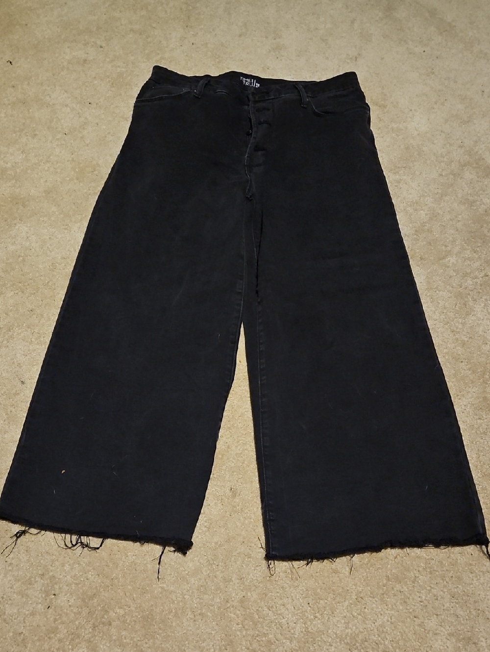 Button-Fly Wide Leg Black Jeans with Frayed Hem